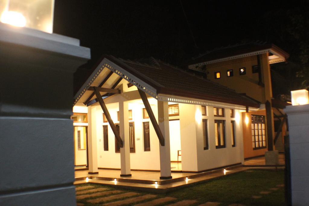 Sayo Villa Kochchikade Exterior foto